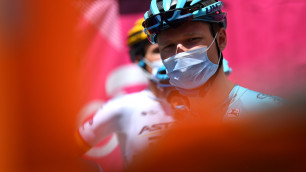 Велогонщика "Астаны" оштрафовали на "Джиро д'Италия". Известна причина
