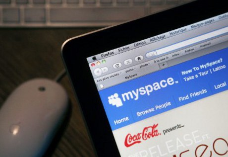 Претендентов на покупку MySpace осталось двое