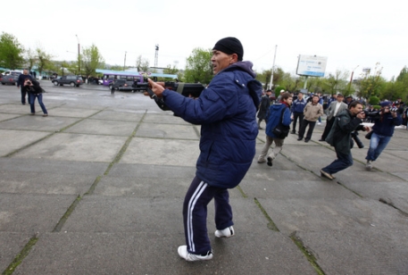 В Ошской области подрались сторонники двух губернаторов