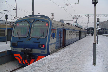 Мужчина погиб под колесами московской электрички