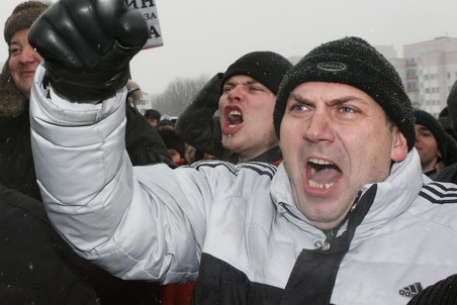 Торговцы с Хасанского рынка в Петербурге устроили акцию протеста