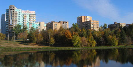 Вместо мечети москвичи требуют сквер