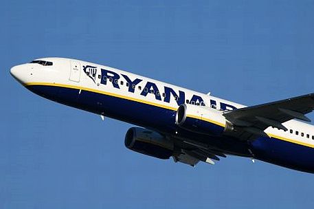 Пилоты предложили заменить главу Ryanair стюардессой