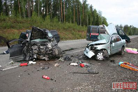 Два ребенка и пятеро взрослых погибли в ДТП на Урале