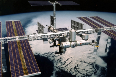 Высоту орбиты МКС увеличат на 2,2 километра