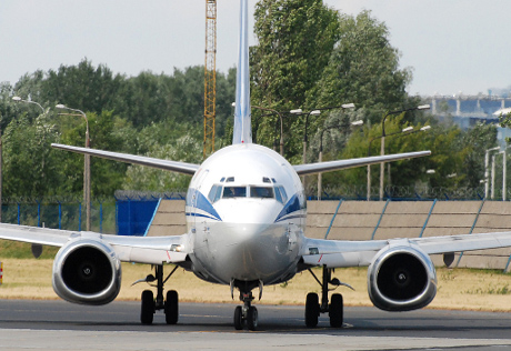 В Ростове-на-Дону аварийно сел Boeing с пассажирами