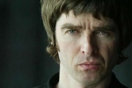 Солист Oasis наладит выпуск экологичной мебели