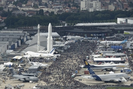 Во Франции открылась авиа-выставка Ле Бурже-2009