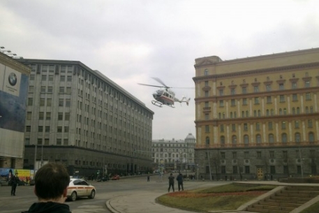 Цены на такси в Москве повысили из-за взрывов в метро