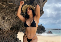 ©instagram.com/rachaelostovich/