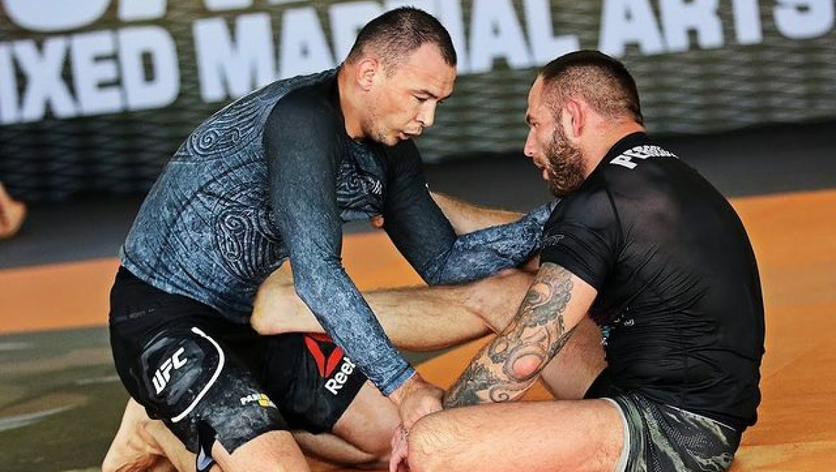 "До вечера у вас есть время". Казахстанский боец обратился к UFC