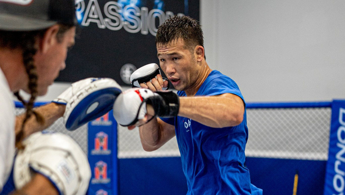 Шавкат победил чемпиона UFC. Тренер Рахмонова рассказал, как это было