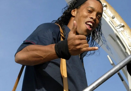 ©instagram.com/ronaldinho/