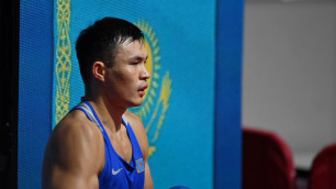 Казахстанского боксера "наказали" после отказа от боя с узбекистанцем Джалоловым