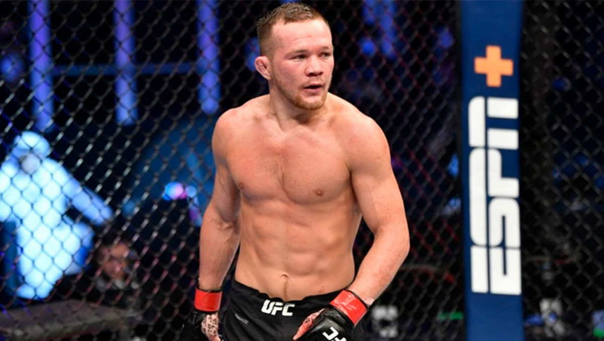 Куат Хамитов поддержал Петра Яна после поражения в UFC