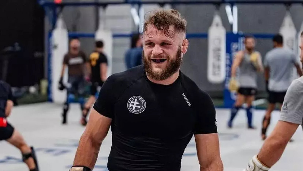 Уроженец Казахстана сделал вес перед боем с экс-чемпионом UFC