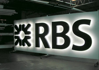 RBS уволит директоров